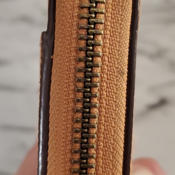 Coach Wallet - Picture 5 of 7